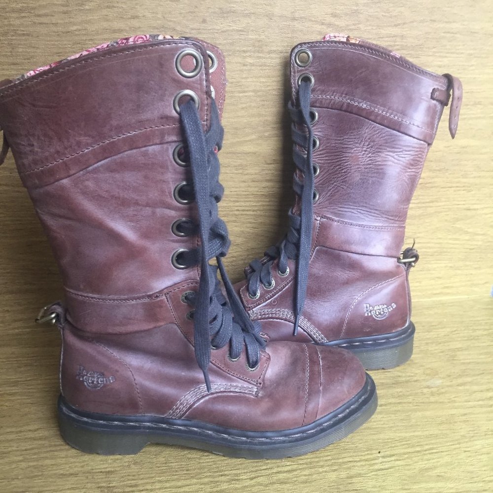 Brown Dr. Martens Triumph 1914 Lace-Up Boots with Floral Interior